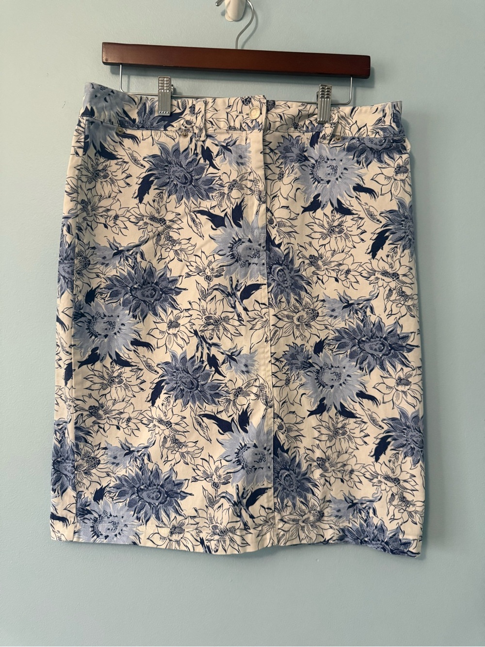 Pendleton Women's Blue Floral Cotton Pencil Skirt